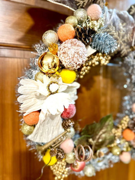 Corn Husk Angel Bauble Wreath