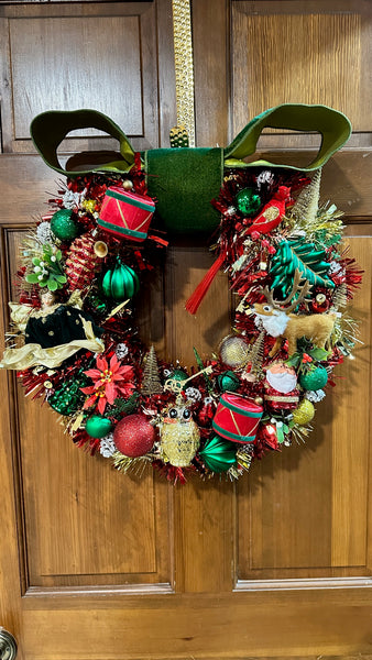 Red Robin Bauble Wreath
