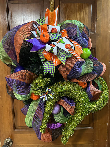 Lime Fraidy Cat Wreath