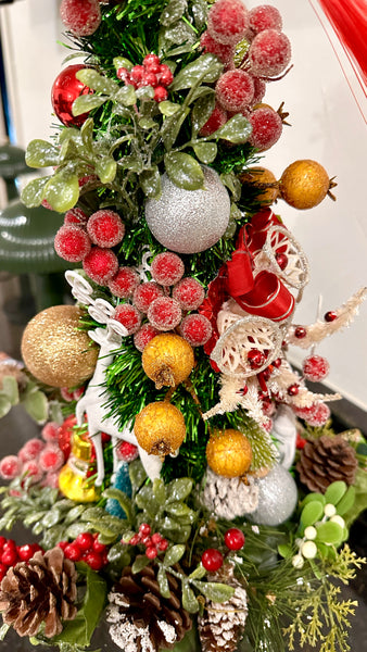 Cardinal Bauble Tree