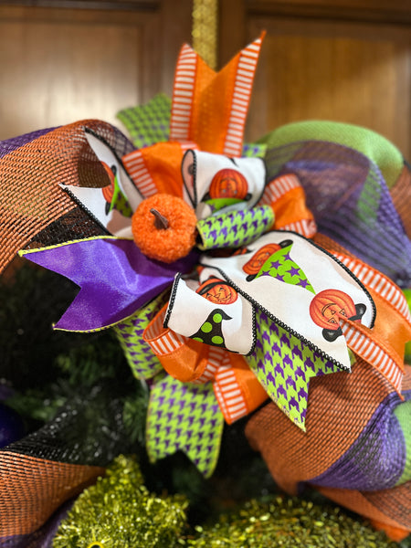 Lime Fraidy Cat Wreath