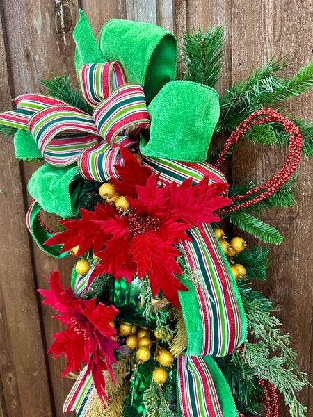 40”x22” Elegant Red & Green Teardrop Wreath