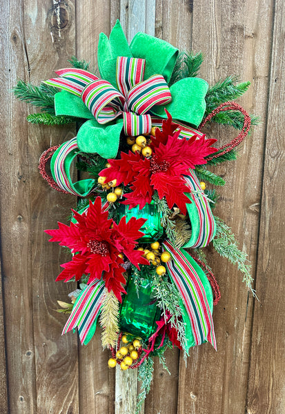 40”x22” Elegant Red & Green Teardrop Wreath