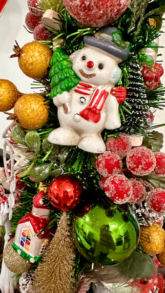 Cardinal Bauble Tree